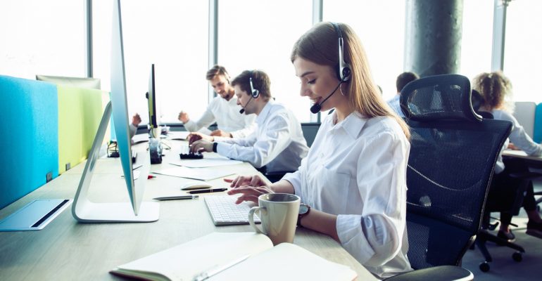How,Can,I,Help,You?,Female,Customer,Support,Operator,With