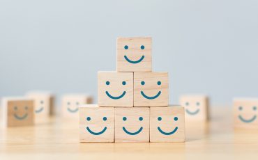 Wooden,Cube,Block,Shape,With,Icon,Face,Smiley,,The,Best